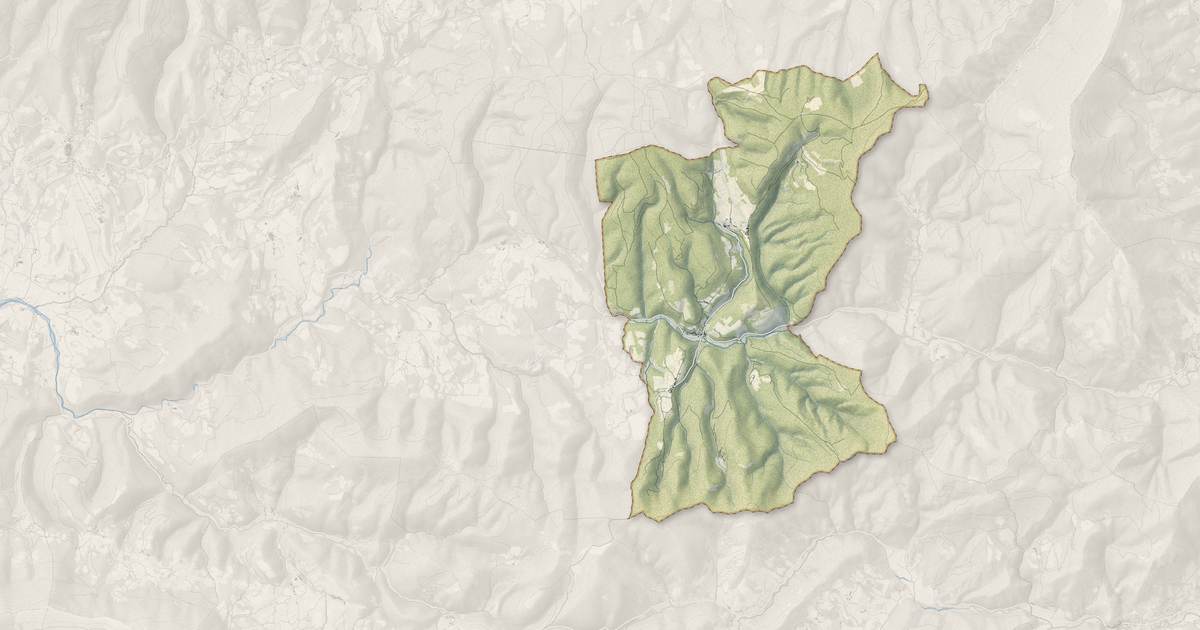 Portrait cartographique de Montjay : relief, eau, forêts, bâti et voies, calculés à partir des données de l'IGN