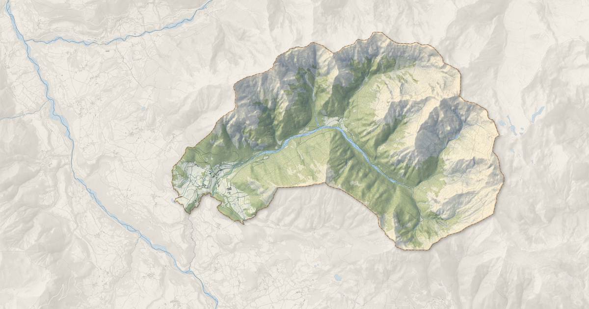 Portrait cartographique de La Motte-en-Champsaur : relief, eau, forêts, bâti et voies, calculés à partir des données de l'IGN