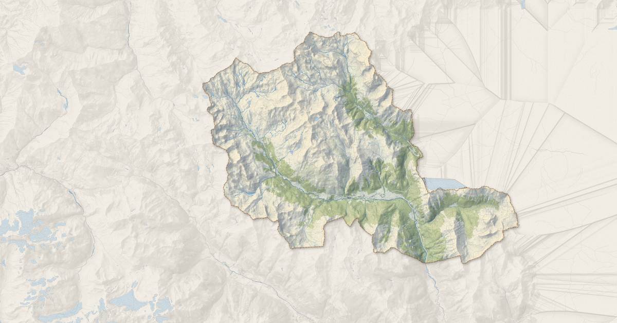 Portrait cartographique de Névache : relief, eau, forêts, bâti et voies, calculés à partir des données de l'IGN