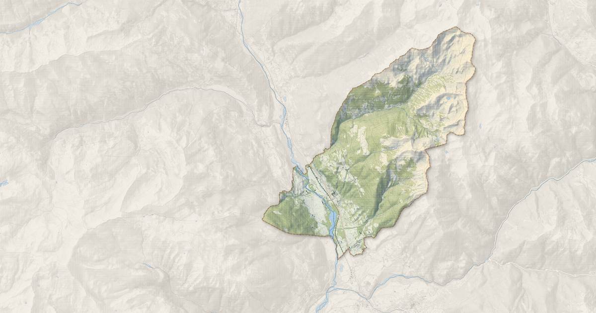 Portrait cartographique de Saint-Crépin : relief, eau, forêts, bâti et voies, calculés à partir des données de l'IGN