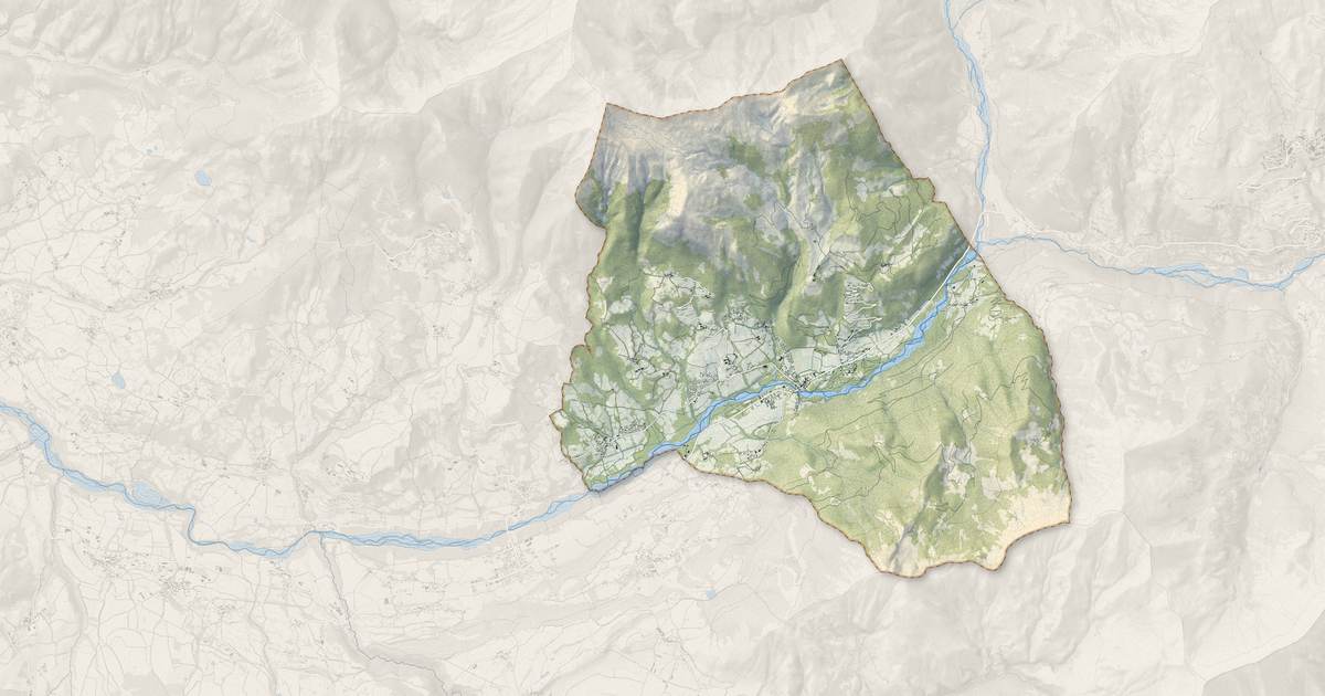 Portrait cartographique de Saint-Jean-Saint-Nicolas : relief, eau, forêts, bâti et voies, calculés à partir des données de l'IGN