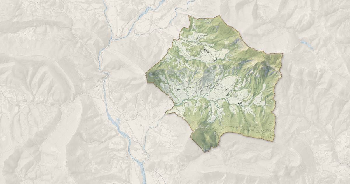 Portrait cartographique de Savournon : relief, eau, forêts, bâti et voies, calculés à partir des données de l'IGN