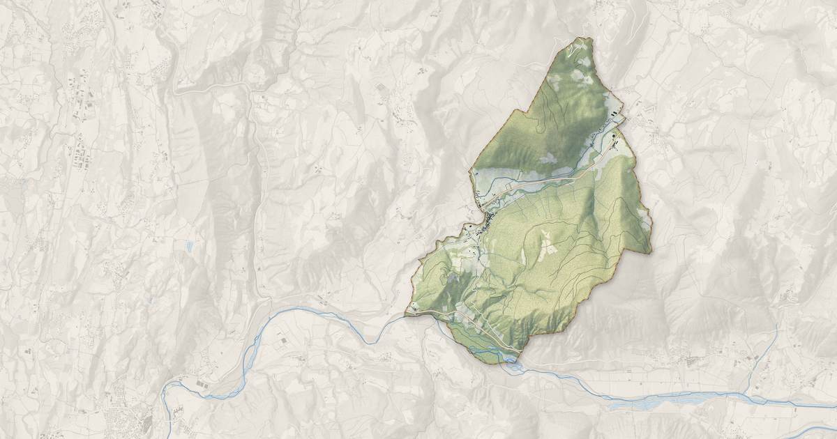 Portrait cartographique de Valserres : relief, eau, forêts, bâti et voies, calculés à partir des données de l'IGN