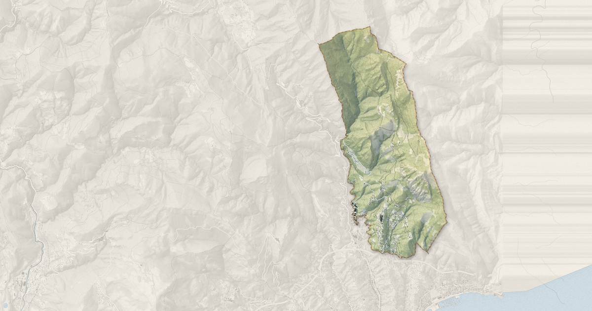 Portrait cartographique de Castellar : relief, eau, forêts, bâti et voies, calculés à partir des données de l'IGN