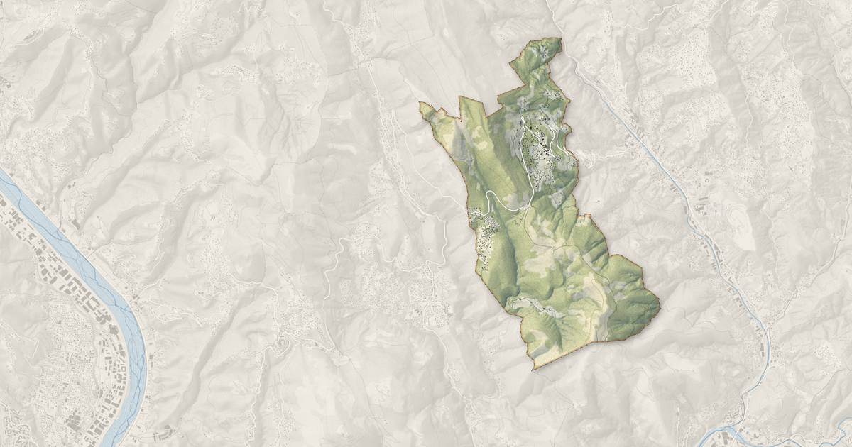 Portrait cartographique de Châteauneuf-Villevieille : relief, eau, forêts, bâti et voies, calculés à partir des données de l'IGN