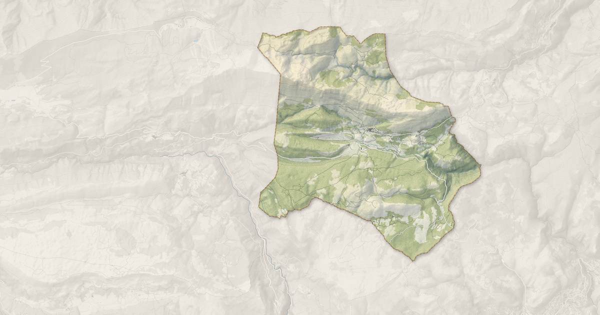 Portrait cartographique de Coursegoules : relief, eau, forêts, bâti et voies, calculés à partir des données de l'IGN