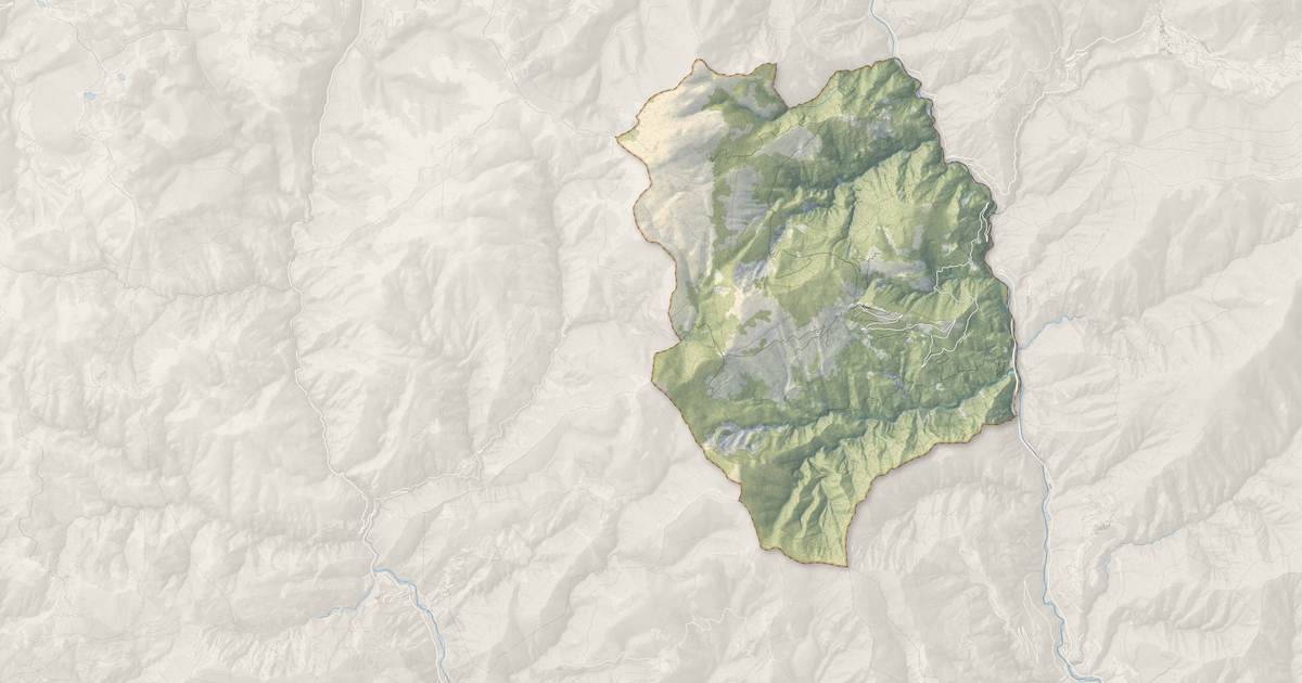 Portrait cartographique de Ilonse : relief, eau, forêts, bâti et voies, calculés à partir des données de l'IGN