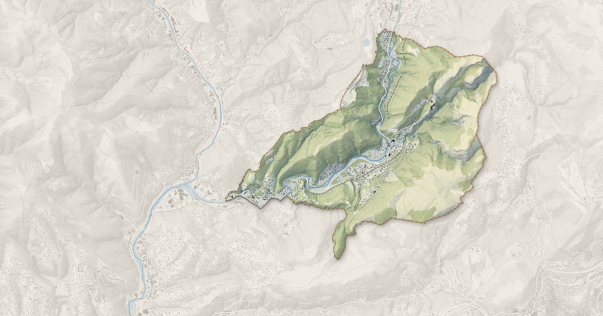 Portrait cartographique de Peillon : relief, eau, forêts, bâti et voies, calculés à partir des données de l'IGN