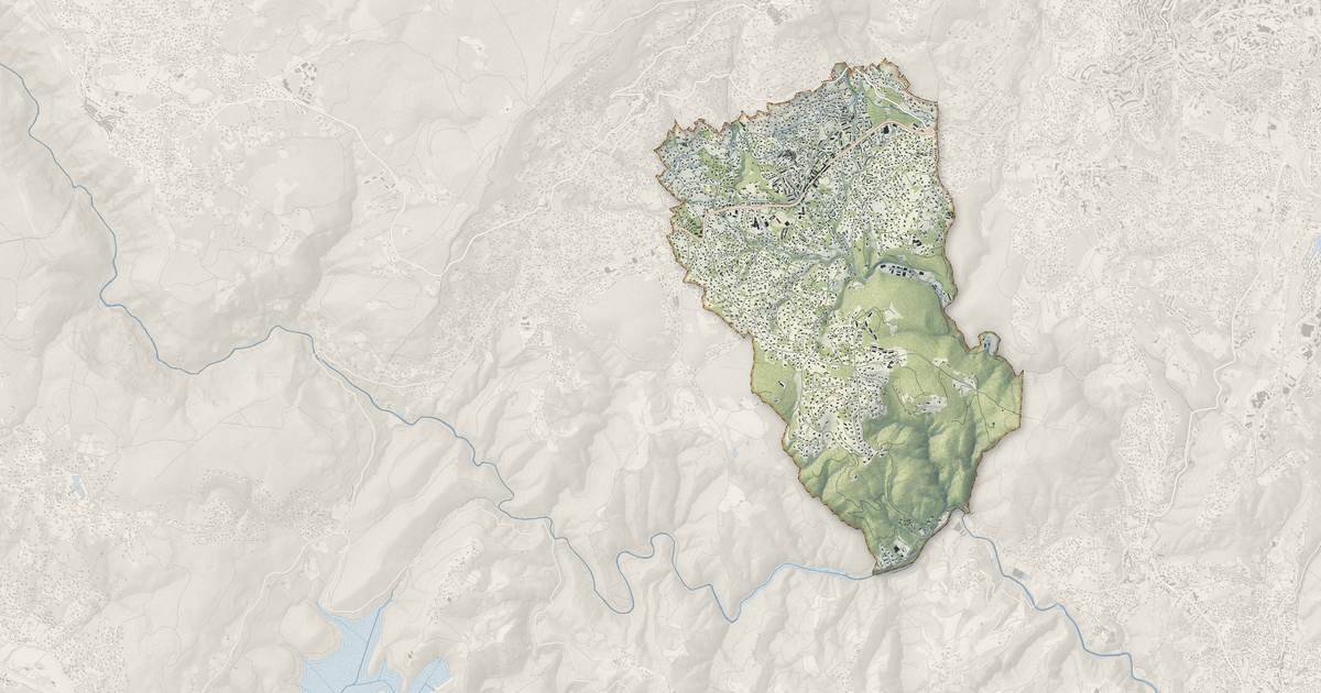 Portrait cartographique de Peymeinade : relief, eau, forêts, bâti et voies, calculés à partir des données de l'IGN