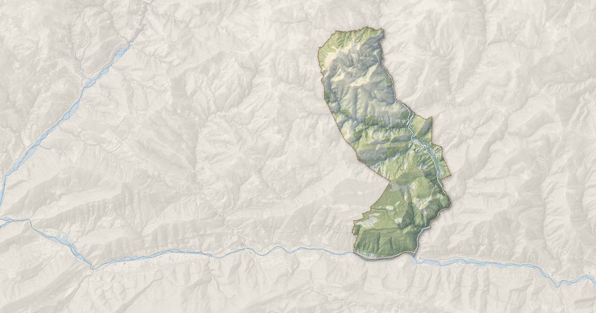 Portrait cartographique de Rigaud : relief, eau, forêts, bâti et voies, calculés à partir des données de l'IGN