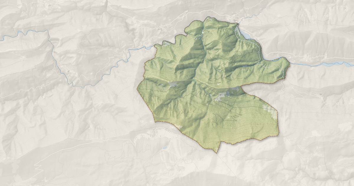 Portrait cartographique de La Roque-en-Provence : relief, eau, forêts, bâti et voies, calculés à partir des données de l'IGN