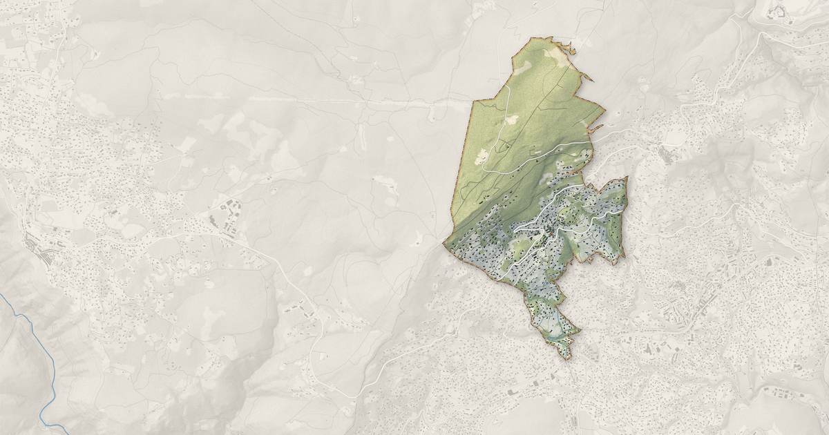 Portrait cartographique de Spéracèdes : relief, eau, forêts, bâti et voies, calculés à partir des données de l'IGN