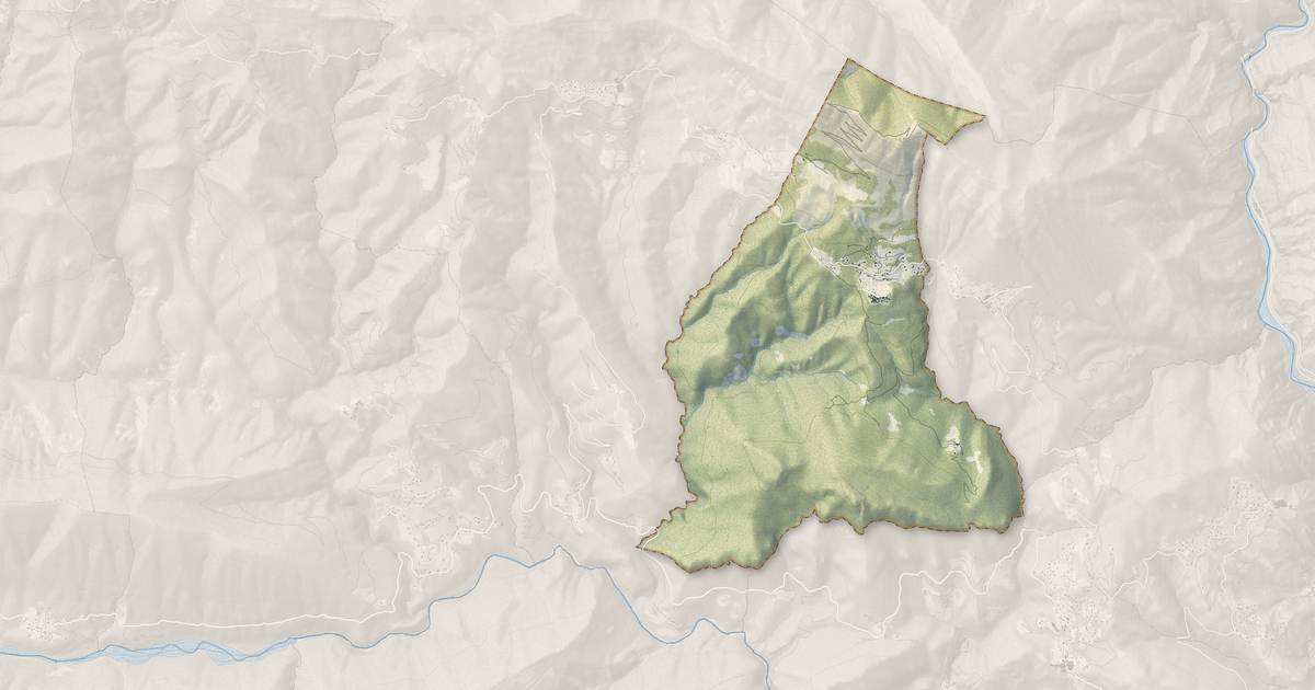 Portrait cartographique de Tourette-du-Château : relief, eau, forêts, bâti et voies, calculés à partir des données de l'IGN