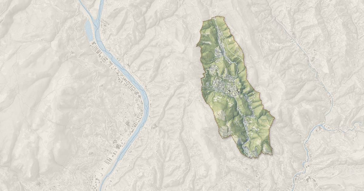 Portrait cartographique de Tourrette-Levens : relief, eau, forêts, bâti et voies, calculés à partir des données de l'IGN