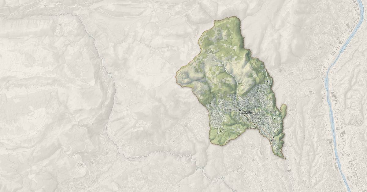 Portrait cartographique de Vence : relief, eau, forêts, bâti et voies, calculés à partir des données de l'IGN