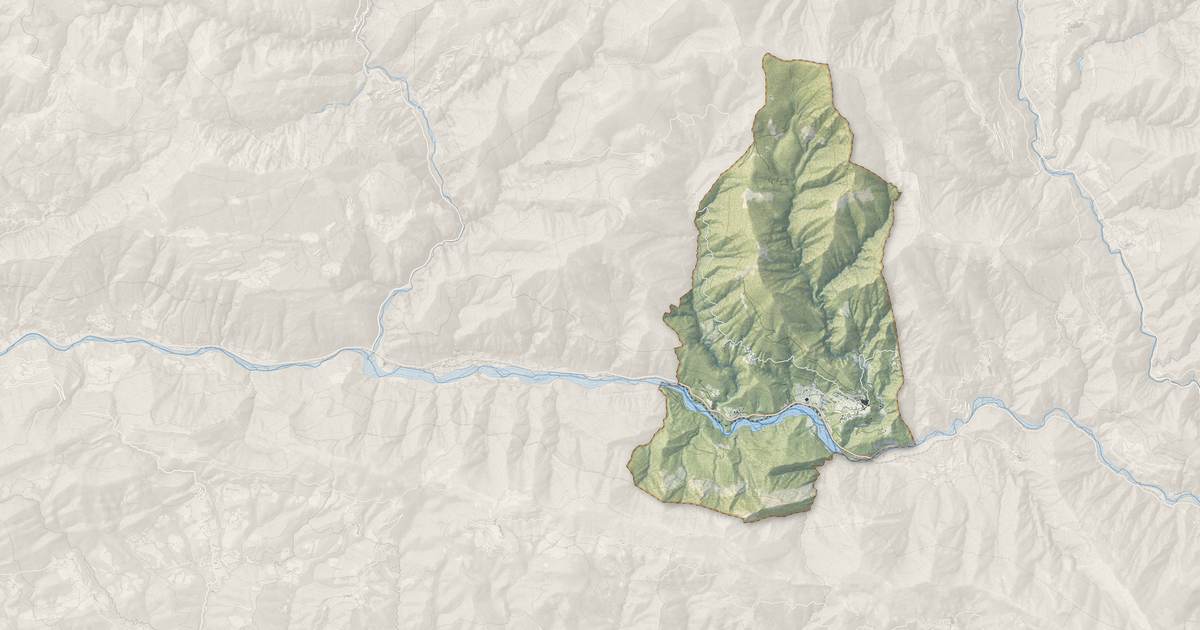 Portrait cartographique de Villars-sur-Var : relief, eau, forêts, bâti et voies, calculés à partir des données de l'IGN