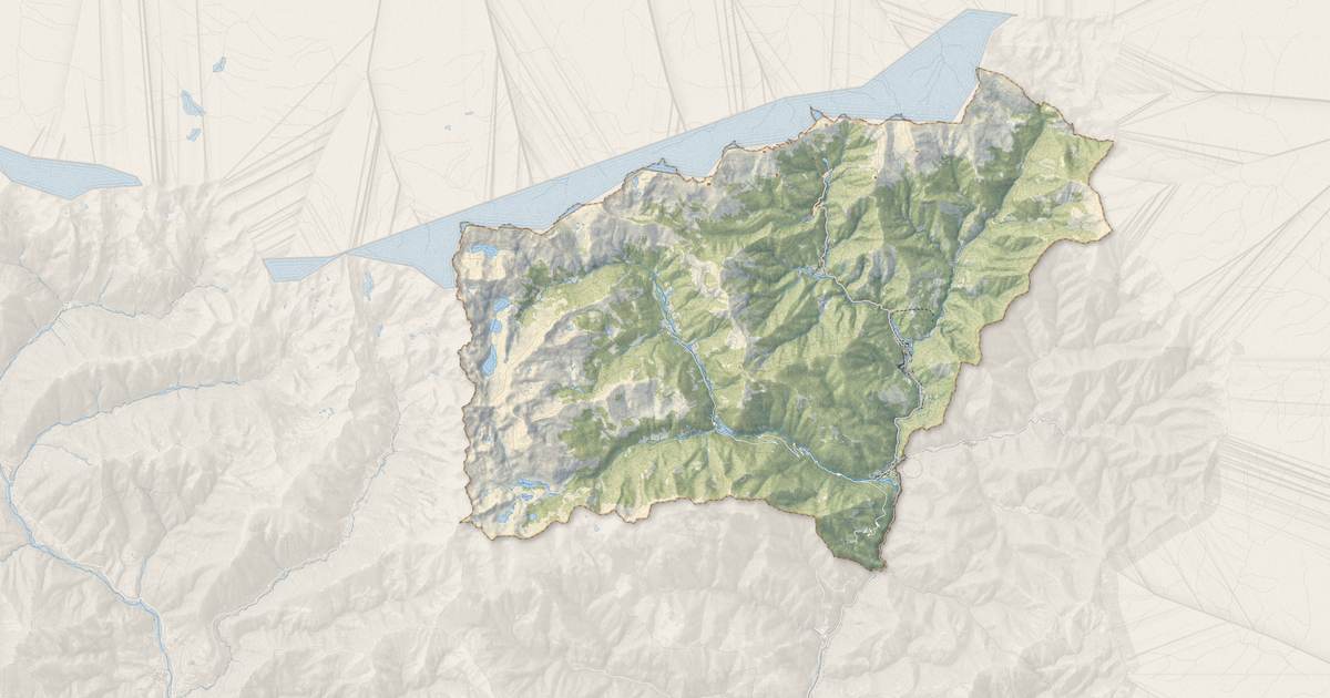 Portrait cartographique de Tende : relief, eau, forêts, bâti et voies, calculés à partir des données de l'IGN