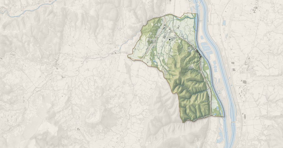 Portrait cartographique de Baix : relief, eau, forêts, bâti et voies, calculés à partir des données de l'IGN