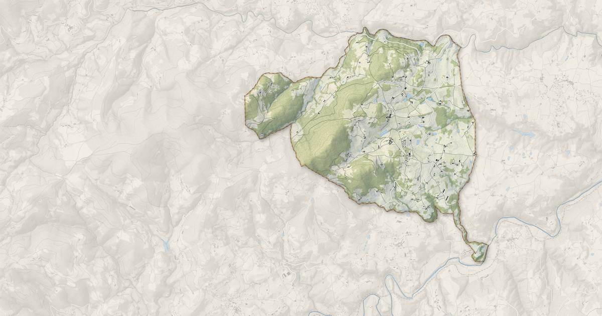 Portrait cartographique de Bozas : relief, eau, forêts, bâti et voies, calculés à partir des données de l'IGN
