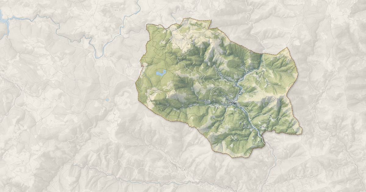 Portrait cartographique de Burzet : relief, eau, forêts, bâti et voies, calculés à partir des données de l'IGN