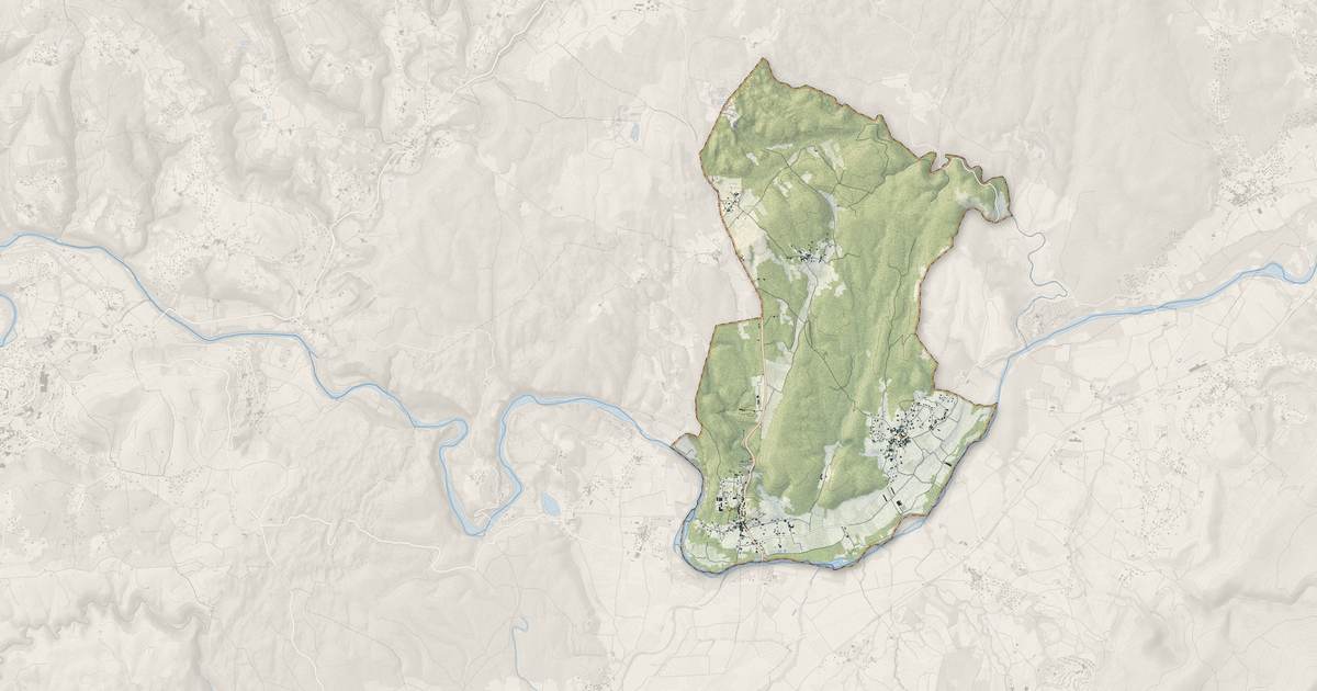 Portrait cartographique de Chandolas : relief, eau, forêts, bâti et voies, calculés à partir des données de l'IGN