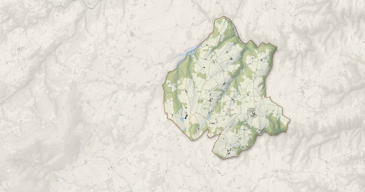Portrait cartographique de Cheminas : relief, eau, forêts, bâti et voies, calculés à partir des données de l'IGN
