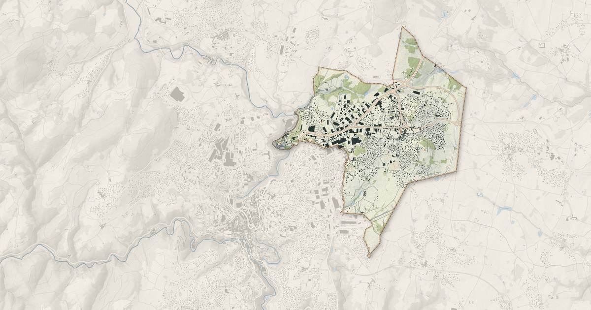 Portrait cartographique de Davézieux : relief, eau, forêts, bâti et voies, calculés à partir des données de l'IGN