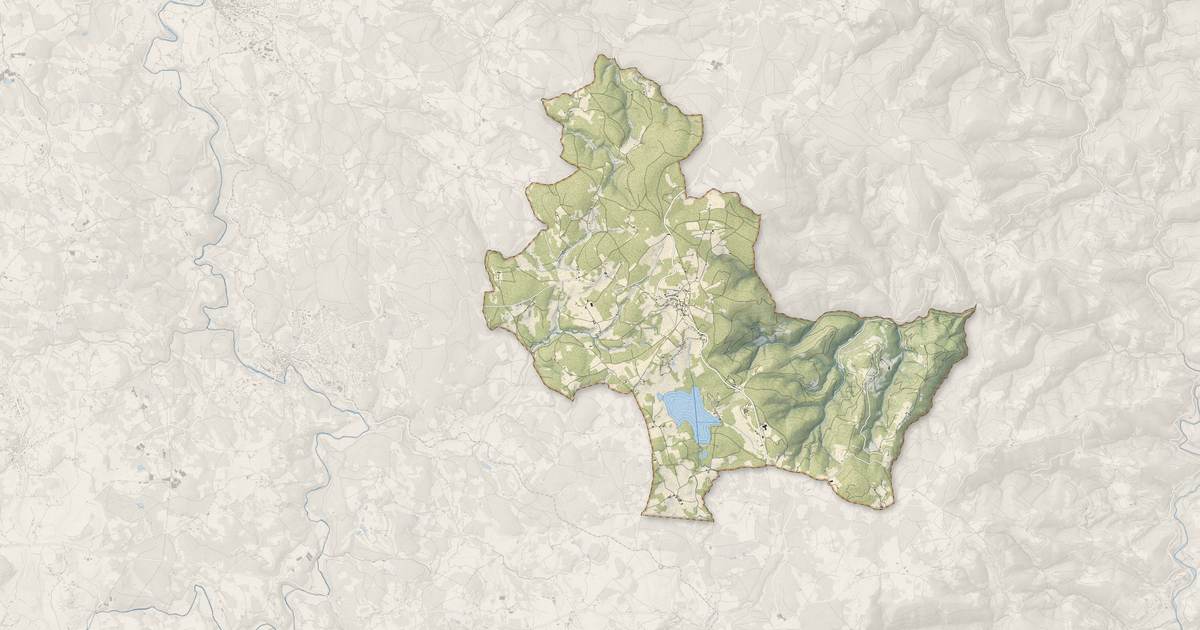Portrait cartographique de Devesset : relief, eau, forêts, bâti et voies, calculés à partir des données de l'IGN