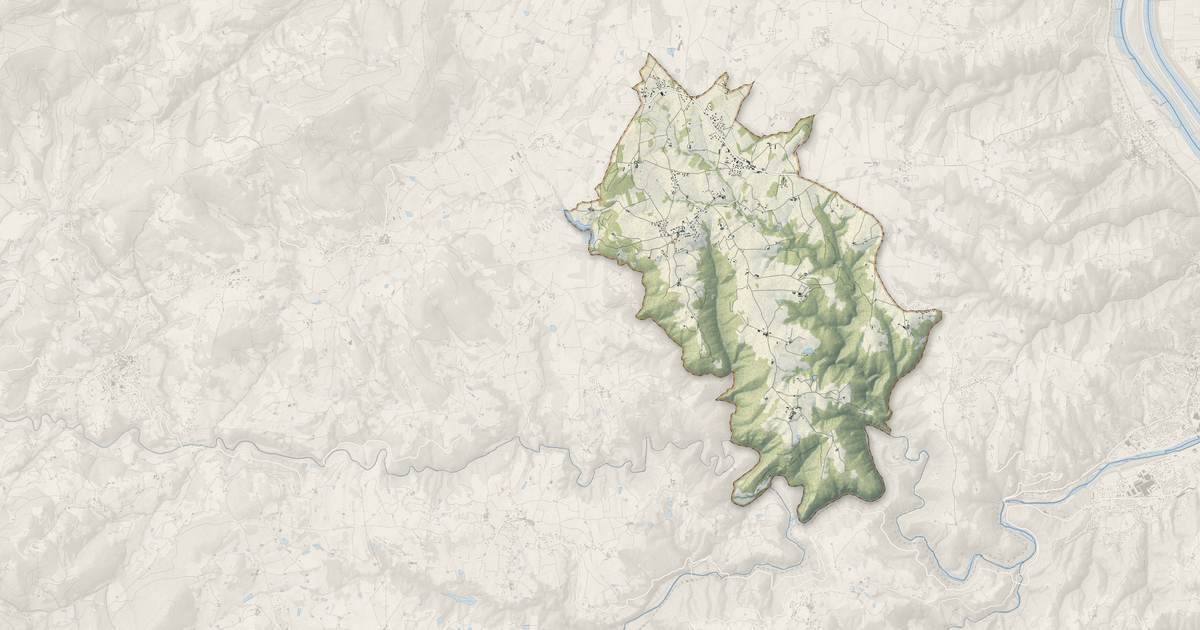 Portrait cartographique de Étables : relief, eau, forêts, bâti et voies, calculés à partir des données de l'IGN