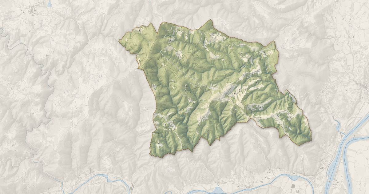 Portrait cartographique de Gilhac-et-Bruzac : relief, eau, forêts, bâti et voies, calculés à partir des données de l'IGN