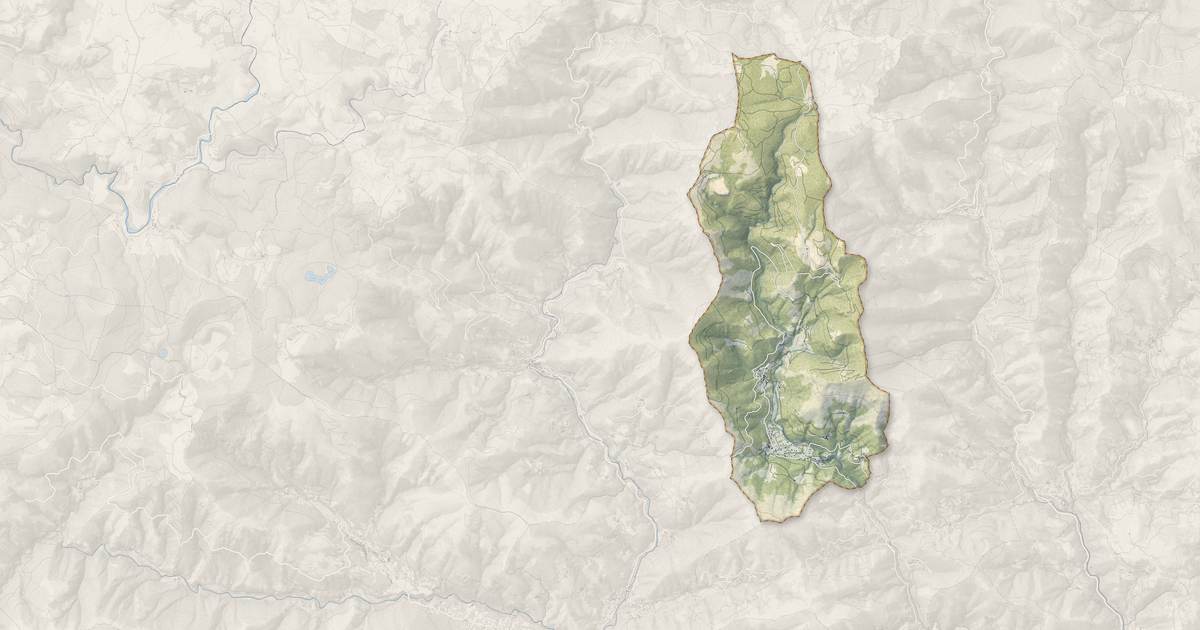 Portrait cartographique de Labastide-sur-Bésorgues : relief, eau, forêts, bâti et voies, calculés à partir des données de l'IGN
