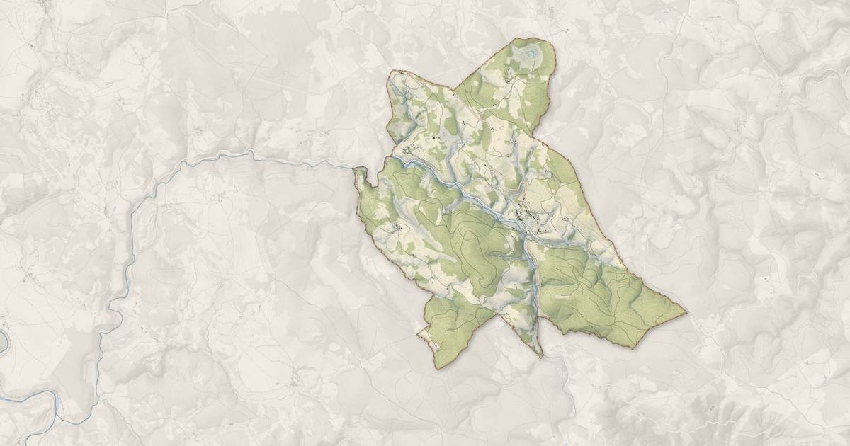 Portrait cartographique de Lanarce : relief, eau, forêts, bâti et voies, calculés à partir des données de l'IGN