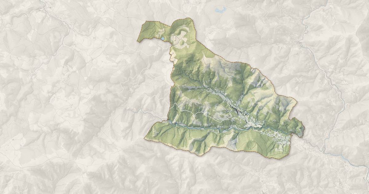 Portrait cartographique de Montpezat-sous-Bauzon : relief, eau, forêts, bâti et voies, calculés à partir des données de l'IGN