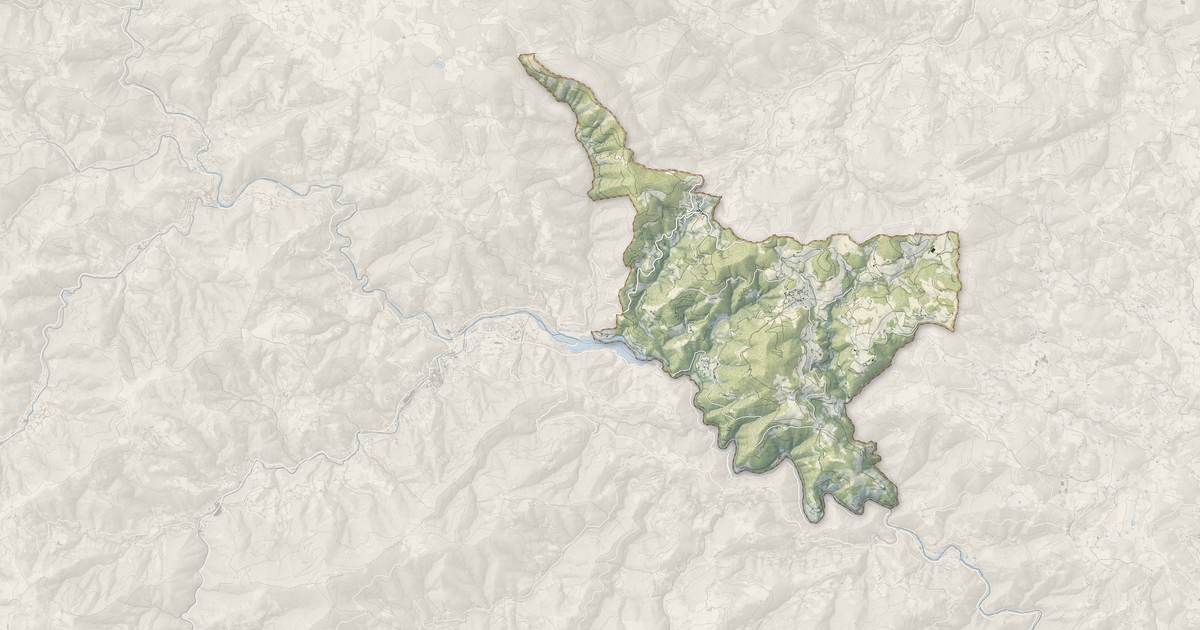 Portrait cartographique de Belsentes : relief, eau, forêts, bâti et voies, calculés à partir des données de l'IGN