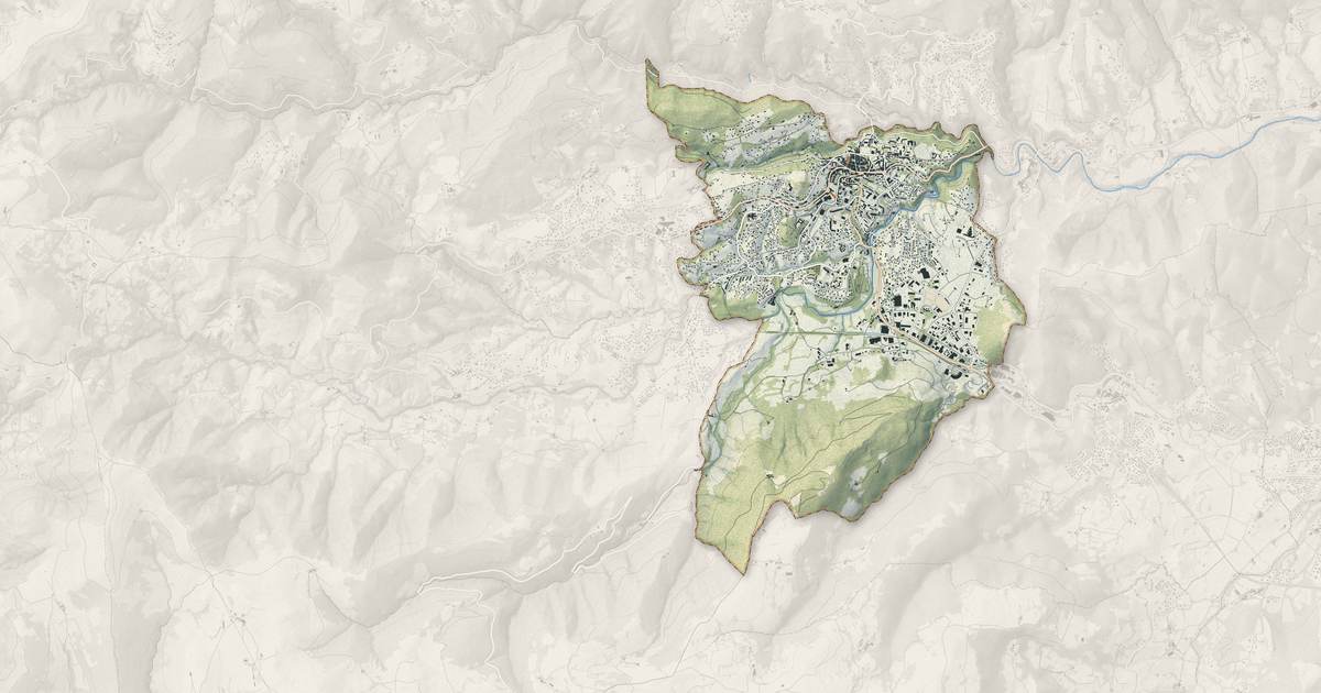 Portrait cartographique de Privas : relief, eau, forêts, bâti et voies, calculés à partir des données de l'IGN