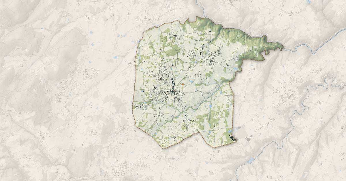 Portrait cartographique de Quintenas : relief, eau, forêts, bâti et voies, calculés à partir des données de l'IGN