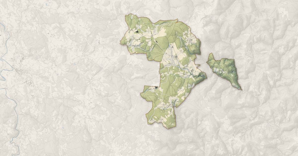 Portrait cartographique de Saint-André-en-Vivarais : relief, eau, forêts, bâti et voies, calculés à partir des données de l'IGN