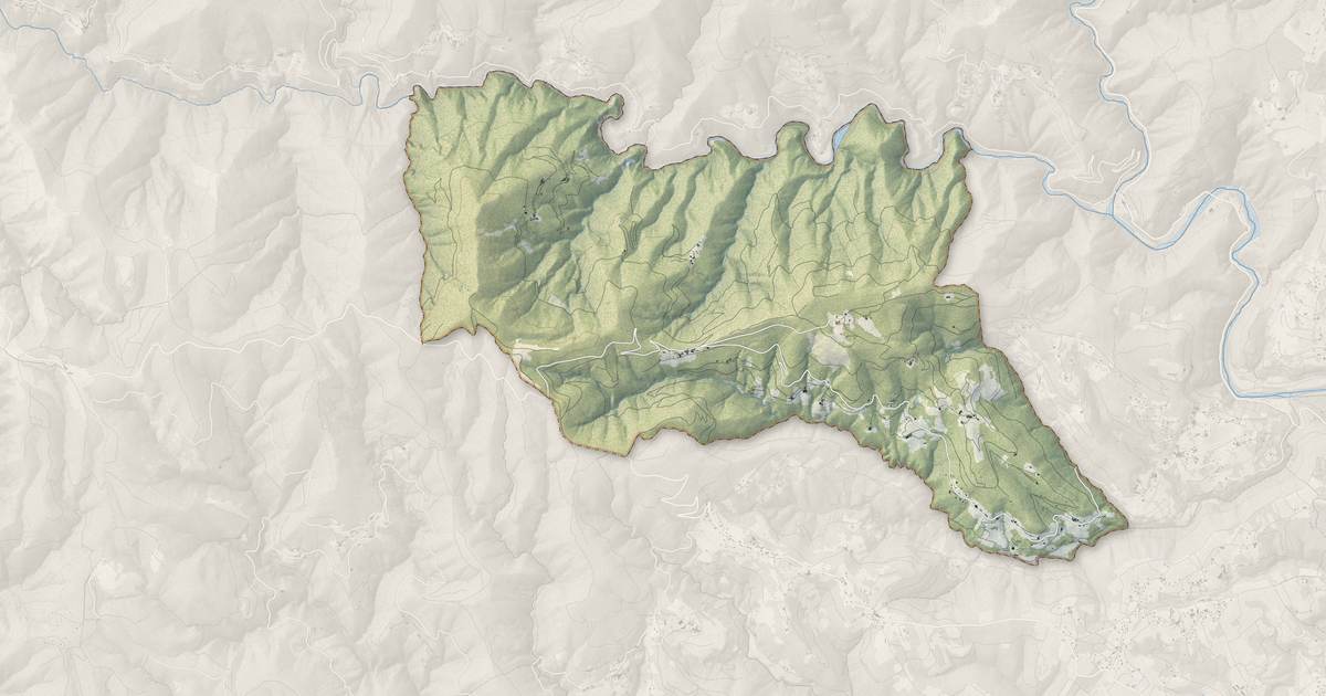 Portrait cartographique de Saint-André-Lachamp : relief, eau, forêts, bâti et voies, calculés à partir des données de l'IGN