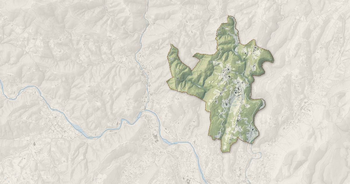 Portrait cartographique de Saint-Julien-du-Serre : relief, eau, forêts, bâti et voies, calculés à partir des données de l'IGN