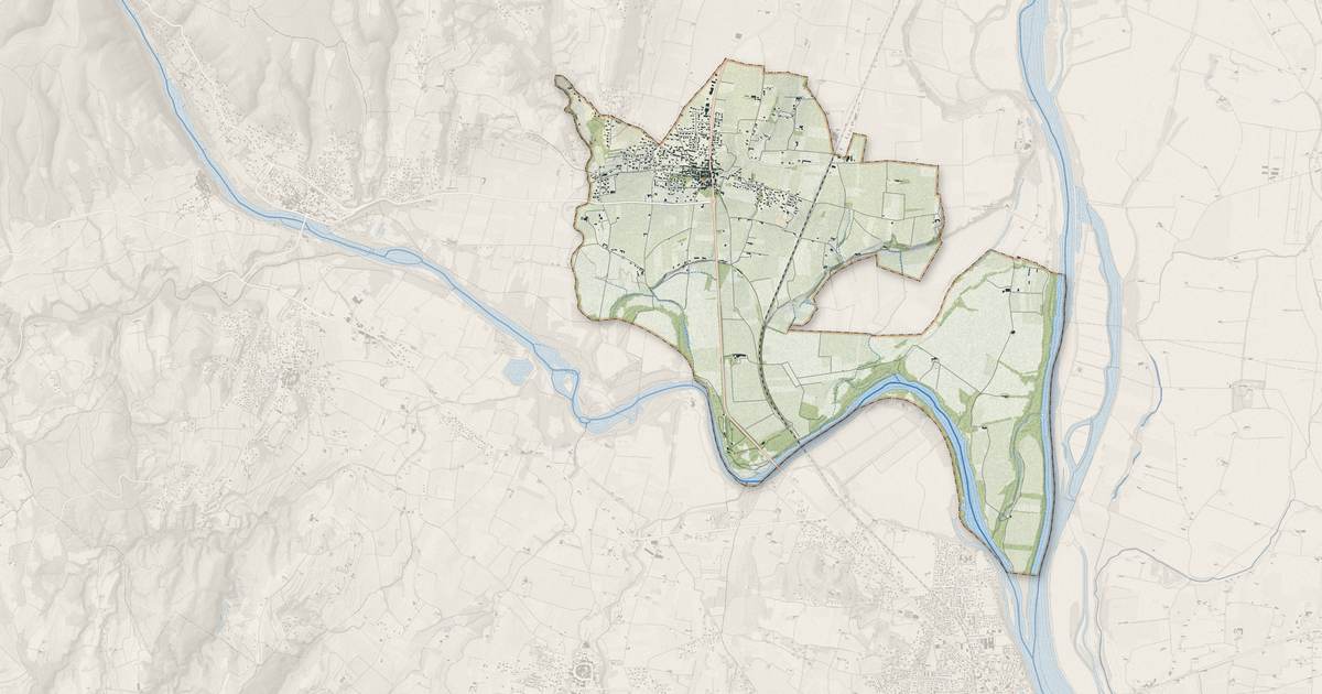 Portrait cartographique de Saint-Just-d'Ardèche : relief, eau, forêts, bâti et voies, calculés à partir des données de l'IGN