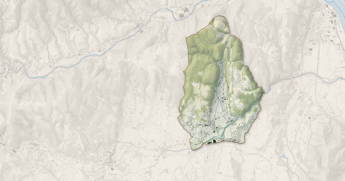 Portrait cartographique de Saint-Symphorien-sous-Chomérac : relief, eau, forêts, bâti et voies, calculés à partir des données de l'IGN