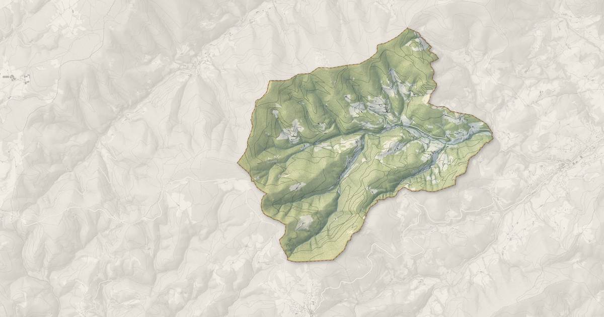 Portrait cartographique de Saint-Symphorien-de-Mahun : relief, eau, forêts, bâti et voies, calculés à partir des données de l'IGN