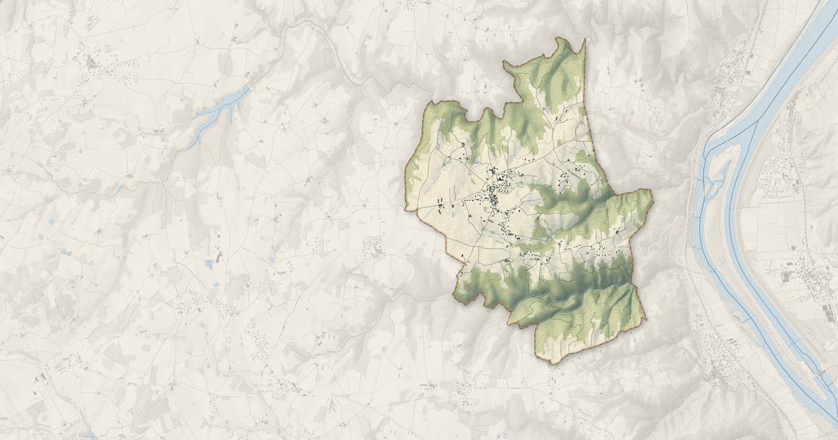 Portrait cartographique de Sécheras : relief, eau, forêts, bâti et voies, calculés à partir des données de l'IGN