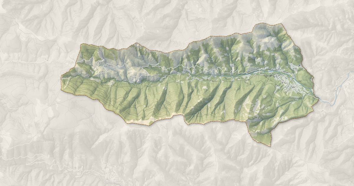Portrait cartographique de La Souche : relief, eau, forêts, bâti et voies, calculés à partir des données de l'IGN