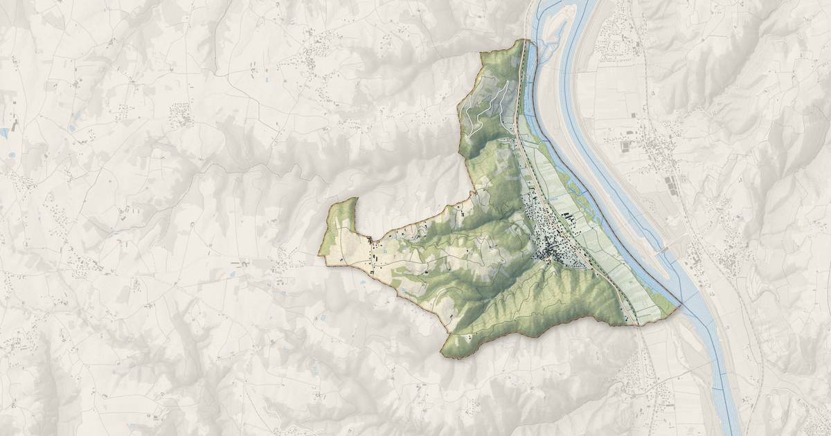 Portrait cartographique de Vion : relief, eau, forêts, bâti et voies, calculés à partir des données de l'IGN