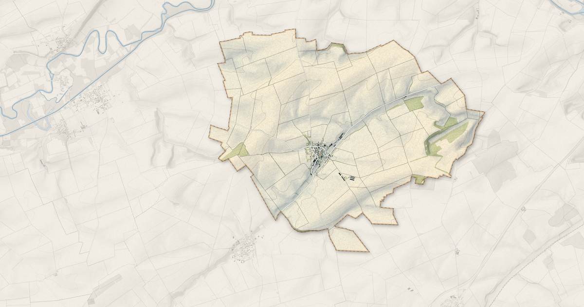 Portrait cartographique de Avançon : relief, eau, forêts, bâti et voies, calculés à partir des données de l'IGN