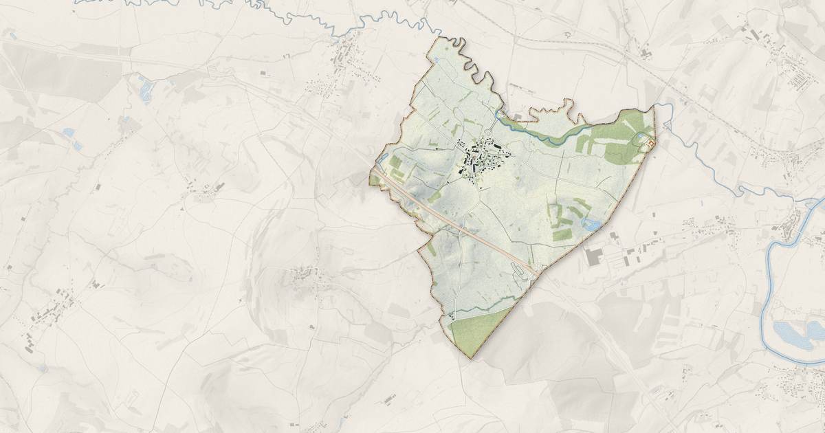Portrait cartographique de Belval : relief, eau, forêts, bâti et voies, calculés à partir des données de l'IGN