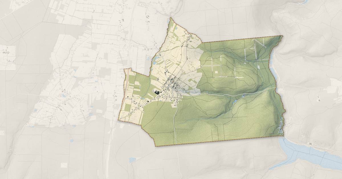 Portrait cartographique de Bourg-Fidèle : relief, eau, forêts, bâti et voies, calculés à partir des données de l'IGN