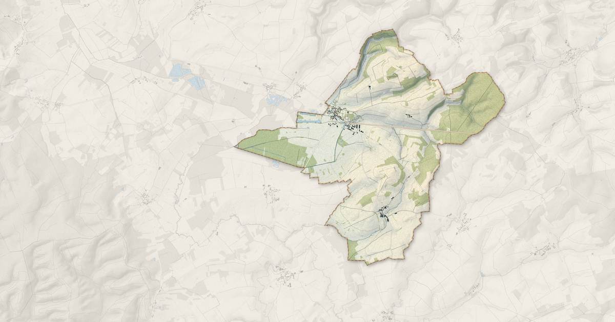 Portrait cartographique de Buzancy : relief, eau, forêts, bâti et voies, calculés à partir des données de l'IGN