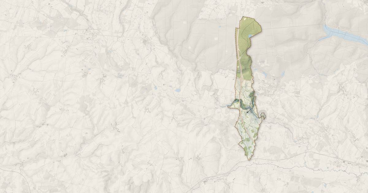 Portrait cartographique de Le Châtelet-sur-Sormonne : relief, eau, forêts, bâti et voies, calculés à partir des données de l'IGN